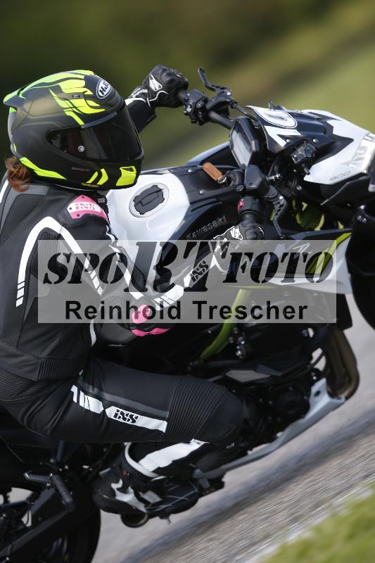 /Archiv-2024/29 12.06.2024 MOTO.CH Track Day ADR/Gruppe blau/10